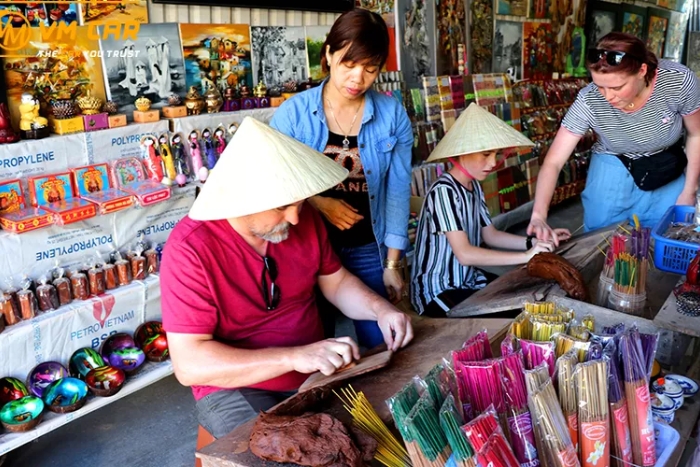 Expérience au village d’encens de Thuy Xuan un jour de pluie