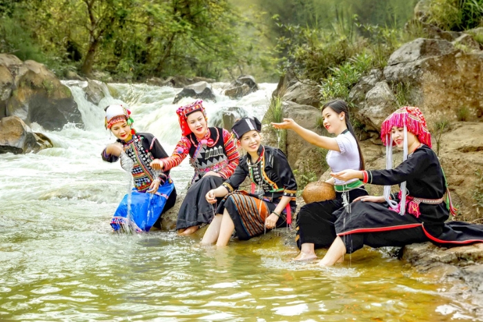 Lai Chau et Dien Bien abritent tous deux de nombreuses minorités ethniques du Vietnam