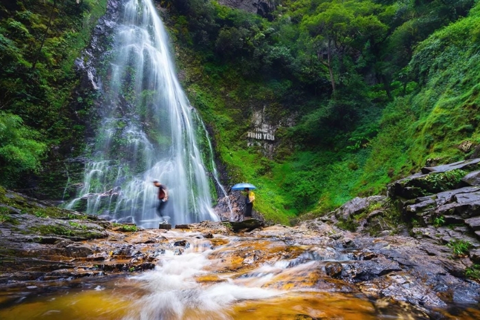 Le paysage po&eacute;tique de la cascade de l&rsquo;Amour