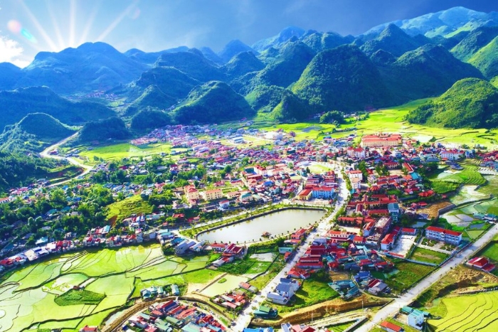 Le plateau Sin Ho, o&ugrave; on peut admirer de magnifiques paysages tout en d&eacute;couvrant la culture locale