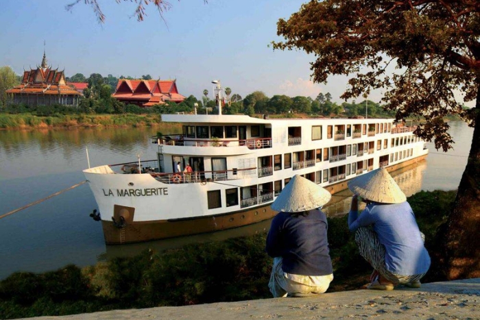 Croisière sur le Mékong navigue les sites incontournables au Cambodge