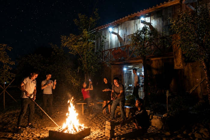 Un int&eacute;rieur convivial au Ta Phin Homestay