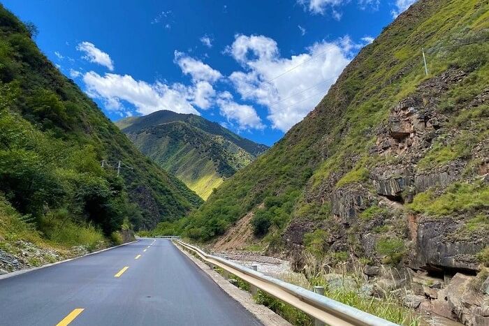 Autoroute 70 de Sapa au marché de Lung Khau Nhin