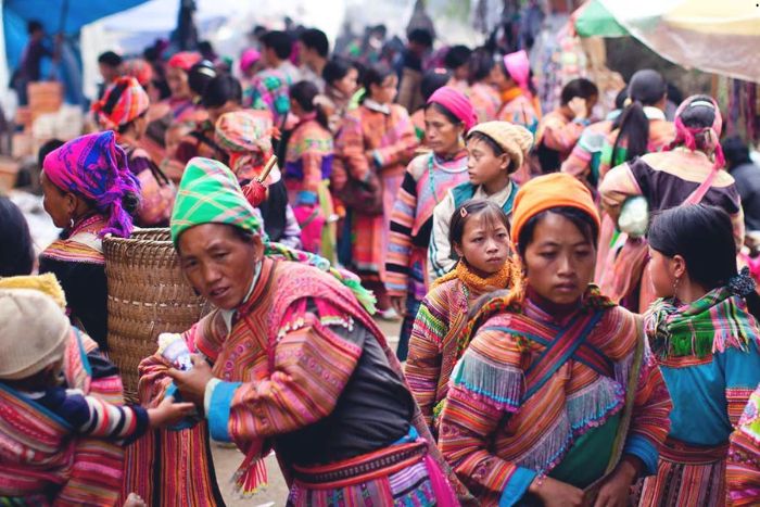 Marché ethnique de Cao Son à Lao Cai, au nord du Vietnam