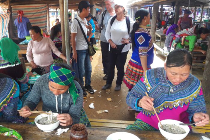 Espace gastronomique au marché de Sin Cheng