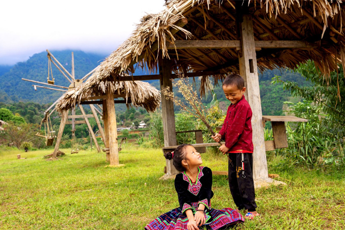 Visitez le village de Sin Suối Hồ