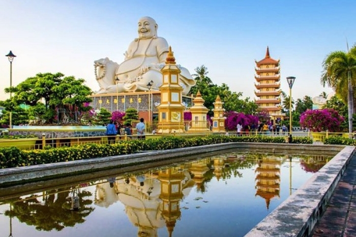 La pagode Vinh Trang est l’un des sites incontournables à visiter à Tien Giang
