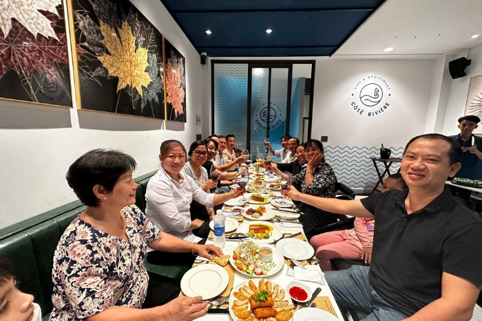  Côté Rivière Cafe & Restaurant, où manger à My Tho ? 