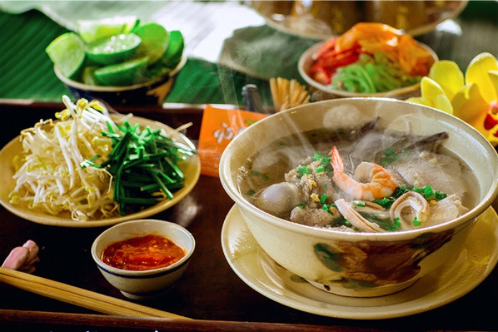Déguster hủ tiếu, incontournable dans votre voyage à My Tho 
