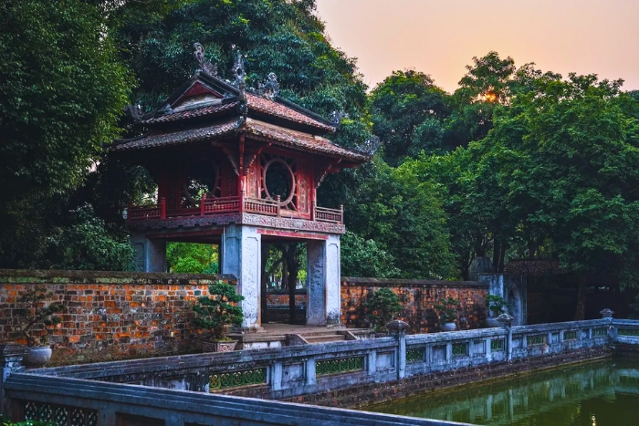 Le Temple de la Littérature havre de paix au cœur de Hanoi