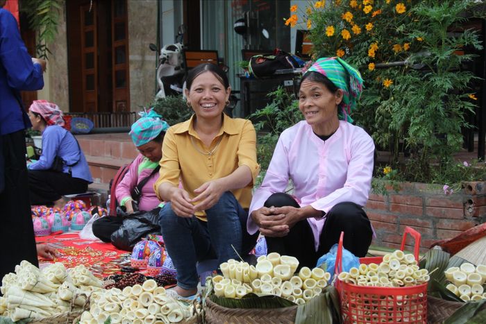 Les habitants attendent avec impatience le jour du marché d'amour de Phong Luu Bao Lac à Cao Bang