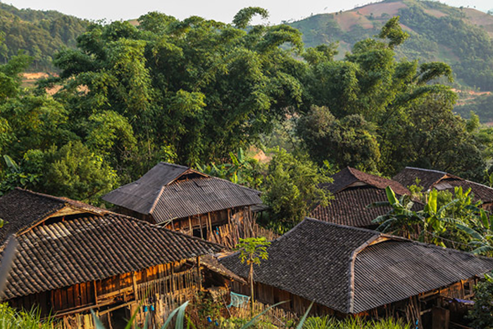 Maison de Lolo noir à Cao Bang