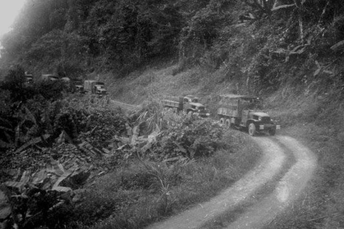 Le long de l'ancienne route coloniale RC4