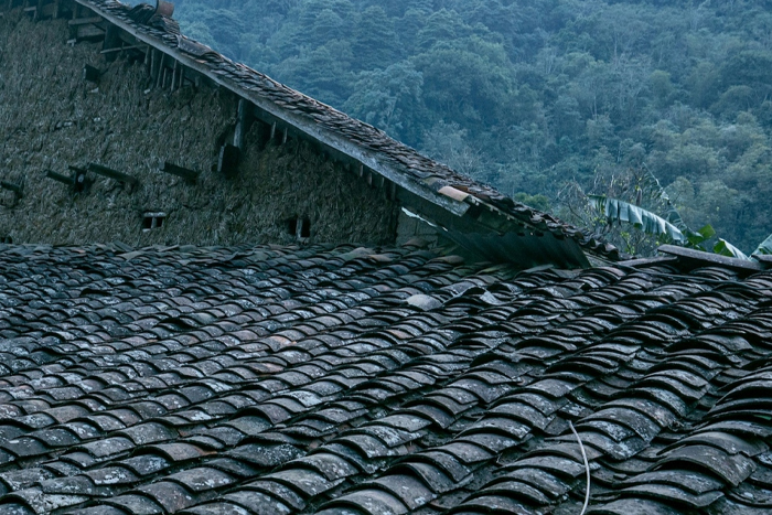 Tuiles Yin- Yang dans le village de Lung Ri