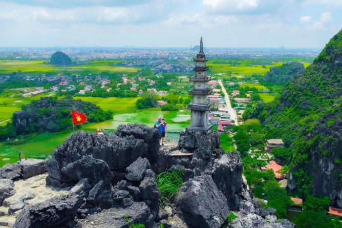 Le troisième jour du circuit combiné Vietnam Cambodge commence par l’ascension du mont Mua