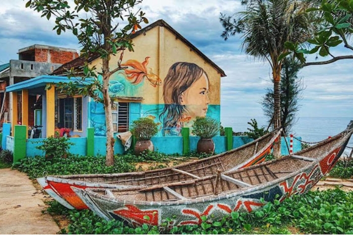 Le village de fresques de Tam Thanh