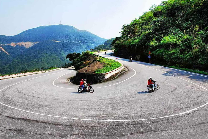Circuit moto au col des Nuages (Hai Van Pass)