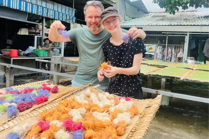 Découvrez l'artisanat traditionnel de fabrication de nouilles au village de Ba Lang