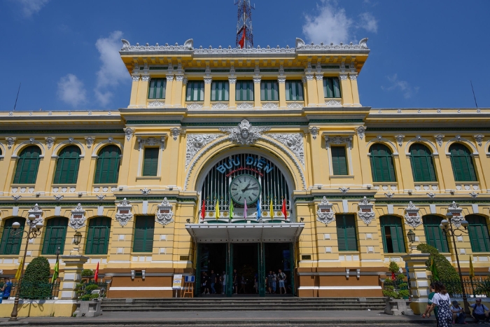 Que visiter au sud Vietnam en 14 jours ? La Poste centrale de Saïgon