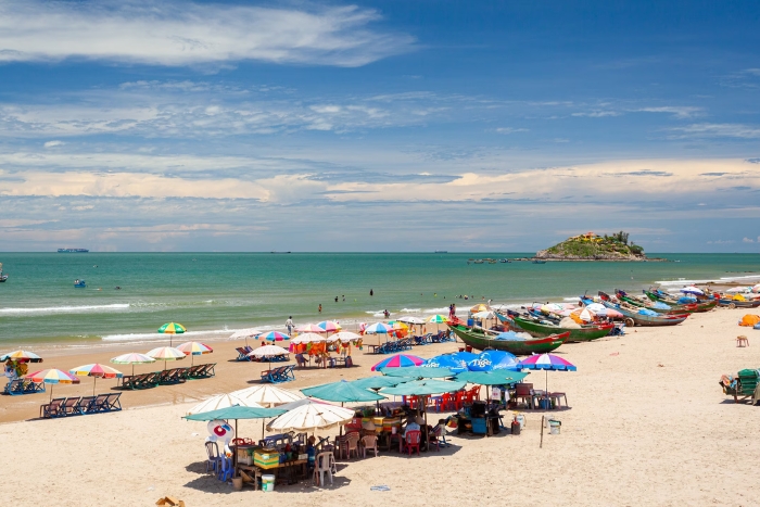 Que visiter au sud Vietnam en 14 jours ? La Plage de Derrière (Bai Sau)