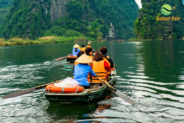 Excursion en bateau à Ninh Binh