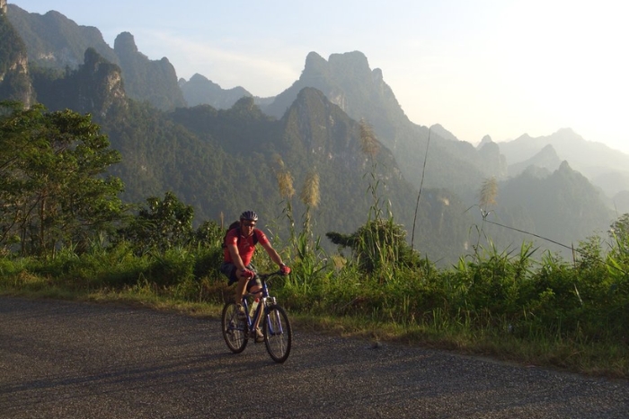 Circuits &agrave; v&eacute;lo au Laos