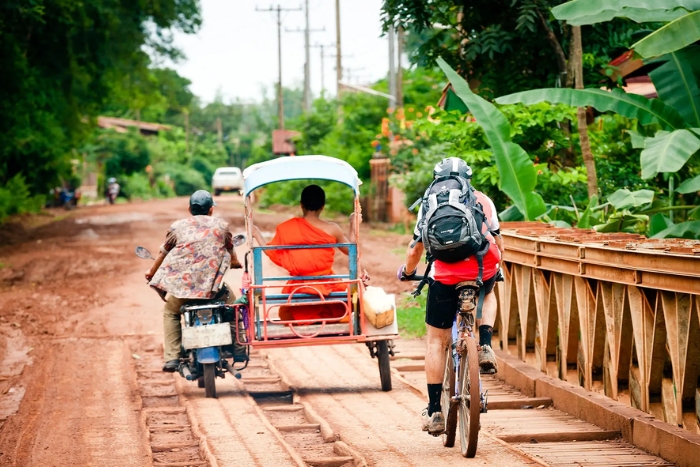 Aventure &agrave; v&eacute;lo dans le nord du Laos