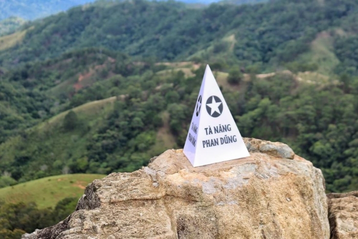 Faire un check-in au rep&egrave;re embl&eacute;matique de Ta Nang &ndash; Phan Dung