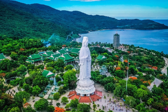 La pagode Linh Ung, l&rsquo;un des sites touristiques incontournables de Da Nang