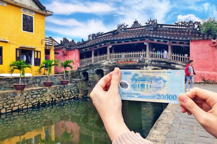 Le pont couvert japonais (Chua Cau) figure sur le billet de banque vietnamien