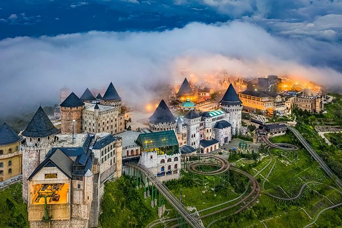 Que faire &agrave; Ba Na Hills ? Visiter le Village Fran&ccedil;ais