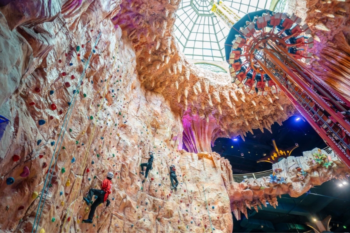Divertissement garanti à Fantasy Park, un must de que faire à Ba Na Hills en 1 jour