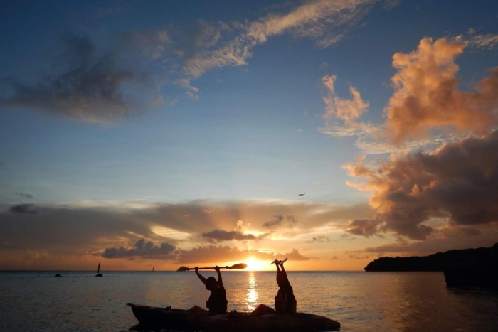 Moment poétique: naviguer sur le Thu Bon au soleil couchant