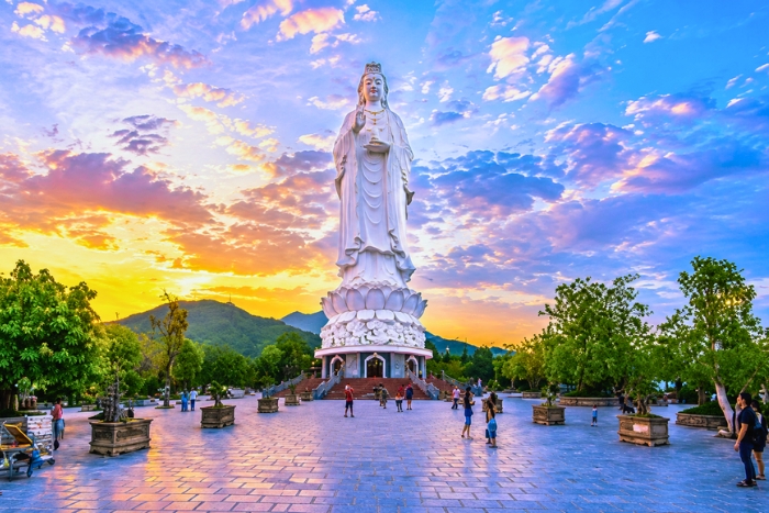 La pagode Linh Ung, une &eacute;tape incontournable pendant votre itin&eacute;raire de 2 jours &agrave; Da Nang