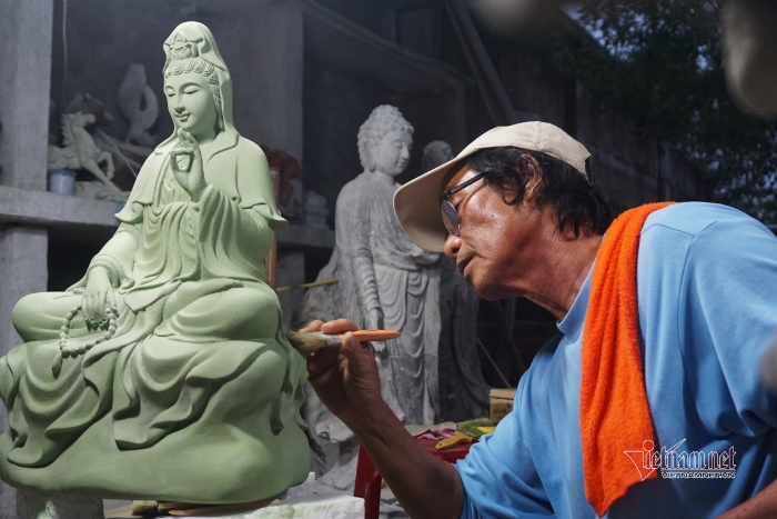 Explorer le village de sculpture sur pierre de Non Nuoc à Da Nang Vietnam