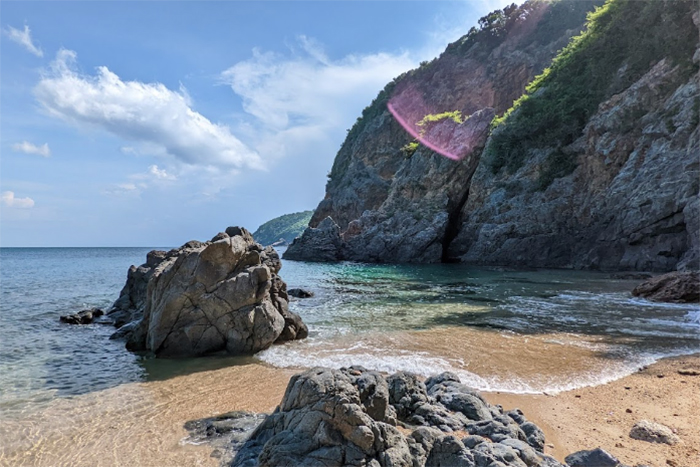 Où visiter à Da Nang? Venez à la plage de Ghenh Bang