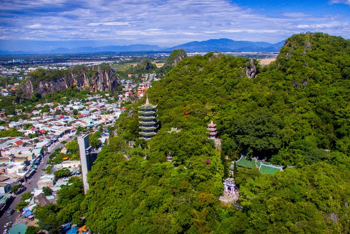 Vue panoramique des Montagnes de Marbre de Da Nang