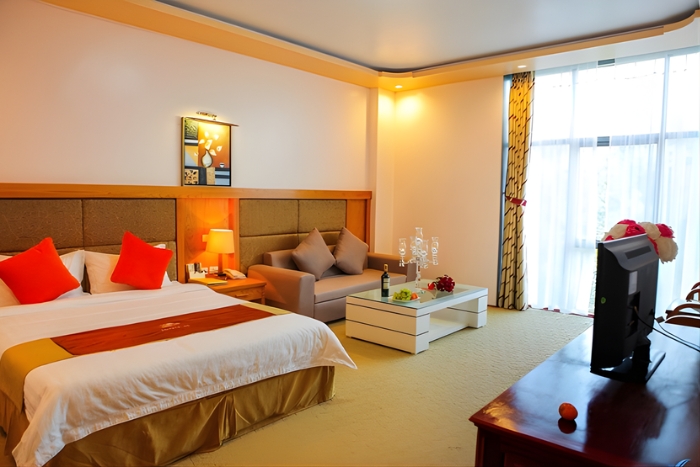 L'h&ocirc;tel est situ&eacute; au pied de la colline A1, ce qui vous permettra de vous rendre facilement sur ce site historique renomm&eacute;