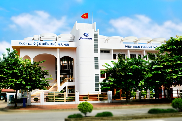 L'hôtel bénéficie d'un emplacement idéal au cœur de la ville de Dien Bien Phu, ce qui vous permettra de visiter facilement toute la ville