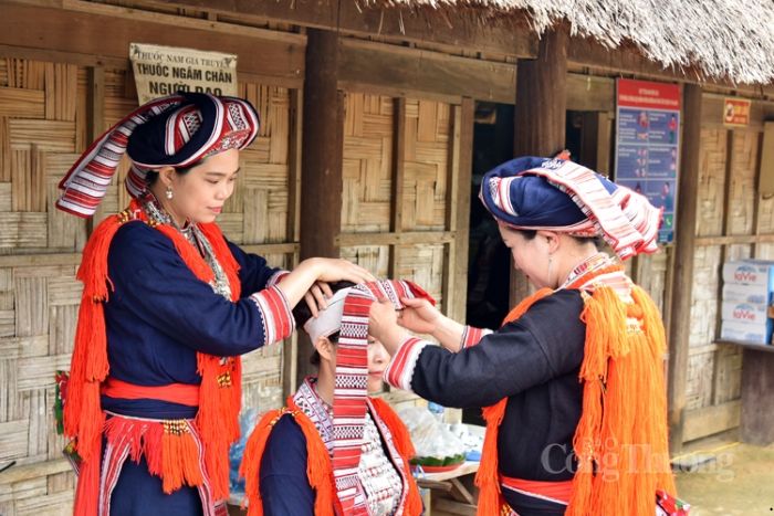 Rencontre les Dao rouges lors de l’itinéraire de 5 jours à Ha Giang