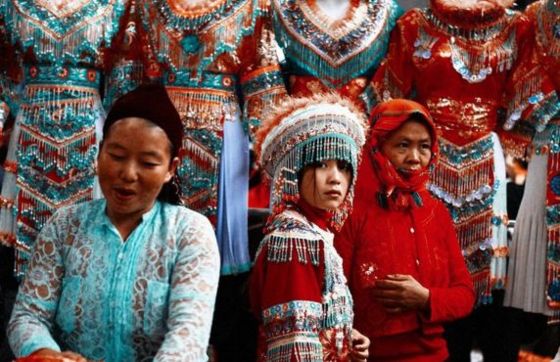 À Ha Giang, Visitez Le Marché Ethnique Coloré De Dong Van