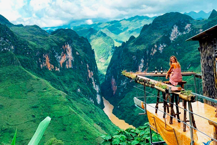 Savourez un café et admirez le magnifique paysage