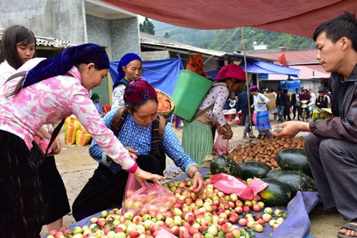 Visiter le marché de Lung Phin est l'occasion pour vous de rencontrer de nombreuses ethnies à Ha Giang