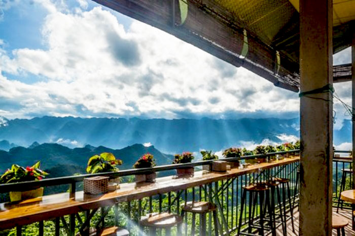 Vue panoramique depuis "Heaven Gate Coffee"
