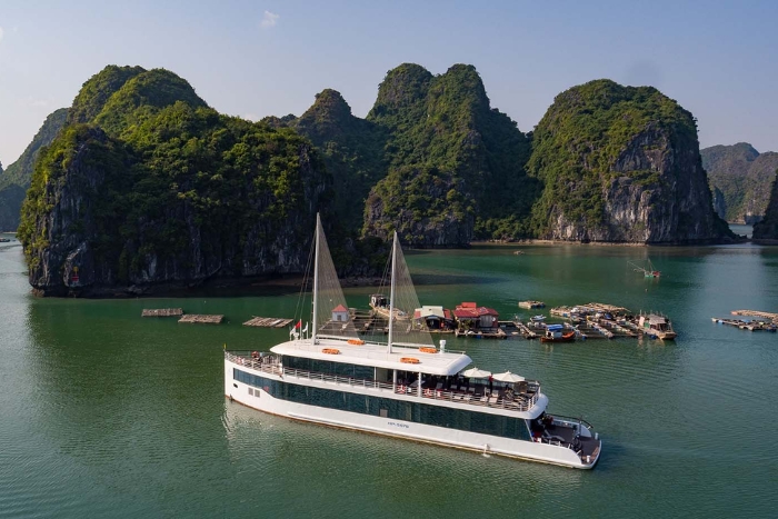 Croisière une journée JadeSails dans la baie d'Halong 