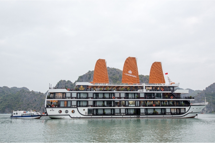 La Regina Grand Cruise 5 étoiles croisière baie d'halong 2 jours