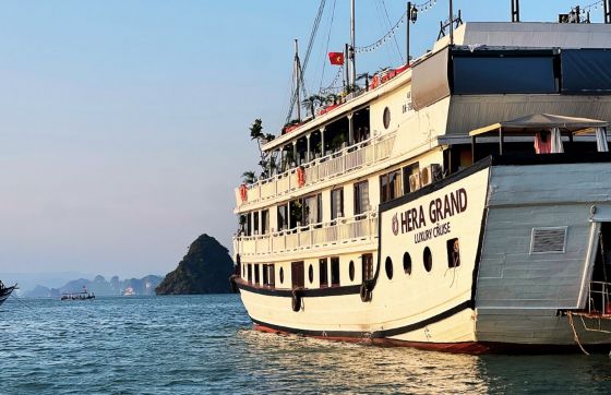 Hera Grand Cruise 4 étoiles Croisière Baie D’Halong 2 Jours Recommandé Par M Michel