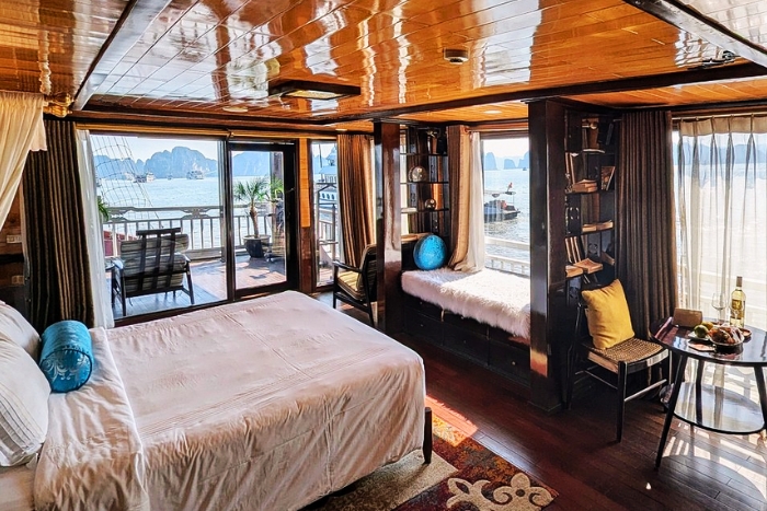 Ma cabine avec balcon privé et vue imprenable sur la baie d’Halong