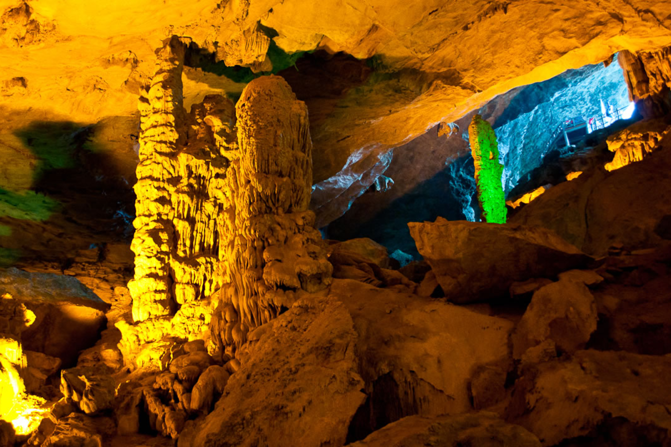 Grotte de Sung Sot (Grotte de surprise)