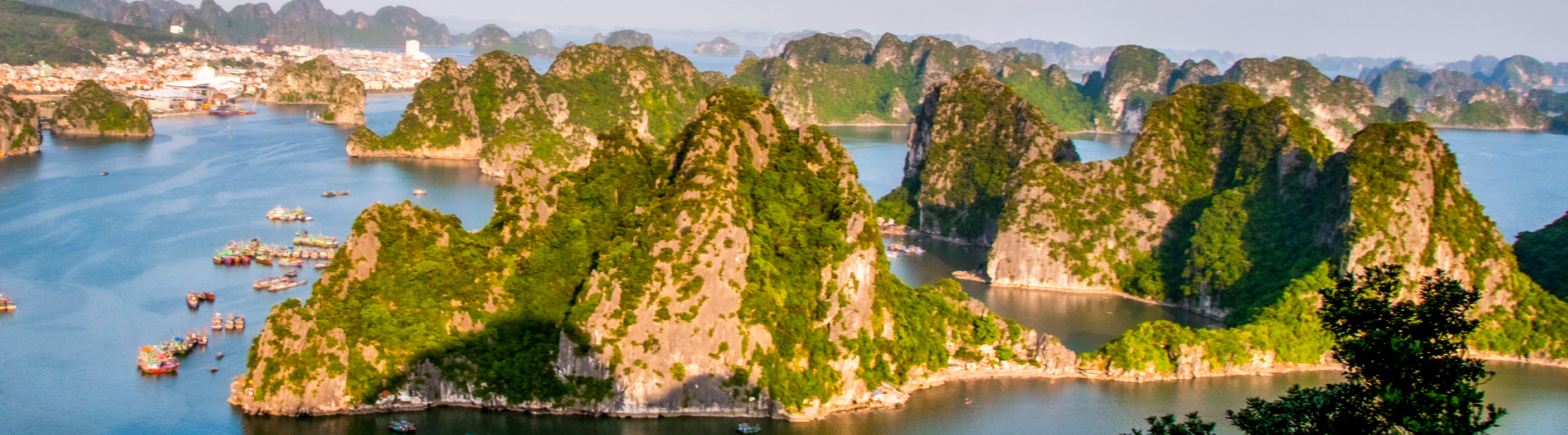 Croisière demi-journée dans la baie d’Halong 